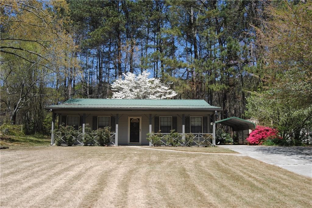 2 bedroom, 1 bathroom, 1,064 sq ft single family residence sold at 3974 Vansant Road, Douglasville, GA 30135