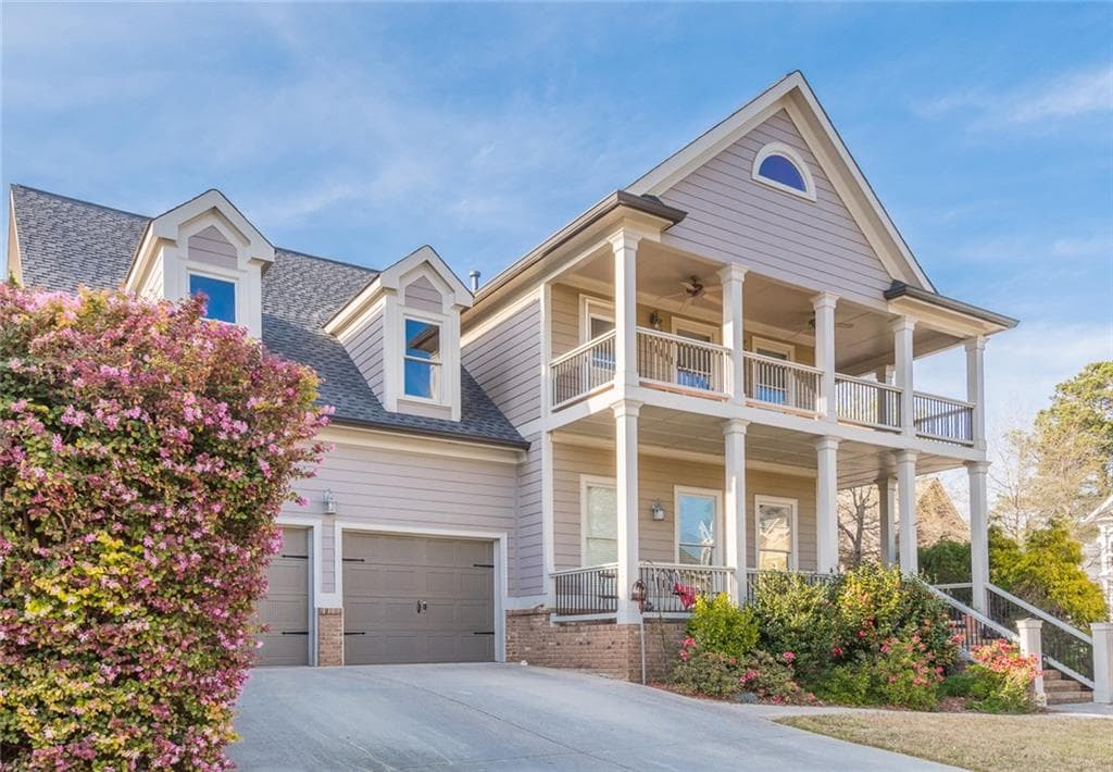 4 bedroom, 5 bathroom, 3,738 sq ft single family residence sold at 629 CRYSTAL COVE Court, Loganville, GA 30052