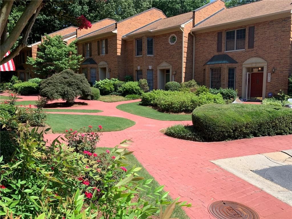 3521 Ashwood Lane, Atlanta, GA 30341 — most recent listing photo