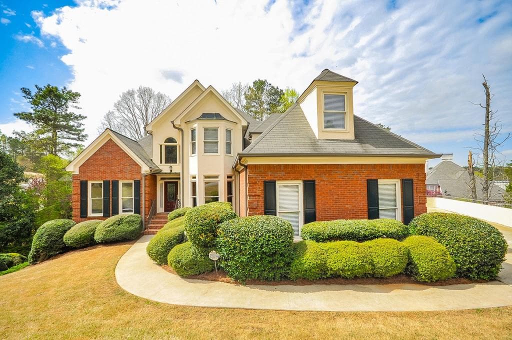 5 bedroom, 5 bathroom, 4,864 sq ft single family residence sold at 115 Olde Overlook Court, Atlanta, GA 30331