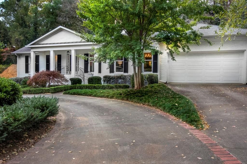 3 bedroom, 3 bathroom, 2,872 sq ft single family residence sold at 78 Pine Lake Drive, Atlanta, GA 30327