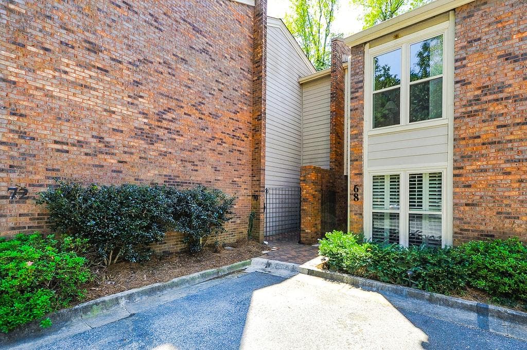 70 Spring Lake Place, Atlanta, GA 30318 — most recent listing photo