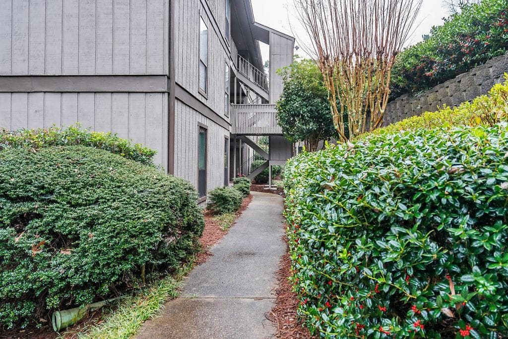 2 bedroom, 2 bathroom, 1,320 sq ft condominium sold at 502 EMBERS Drive 502, Marietta, GA 30067