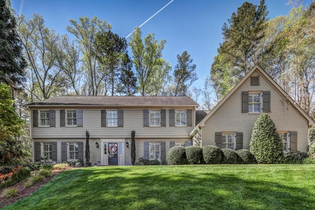 5 bedroom, 6 bathroom, 4,747 sq ft single family residence sold at 930 Edgewater Court, Sandy Springs, GA 30328
