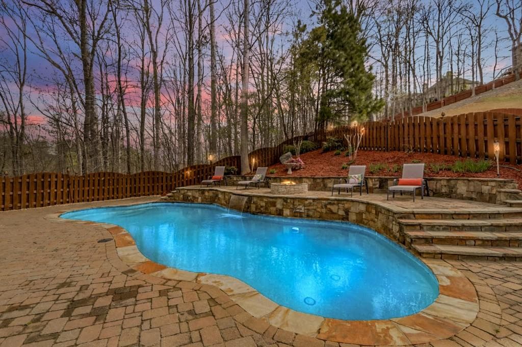 551 Vinings Springs Drive, Smyrna, GA 30126 — most recent listing photo