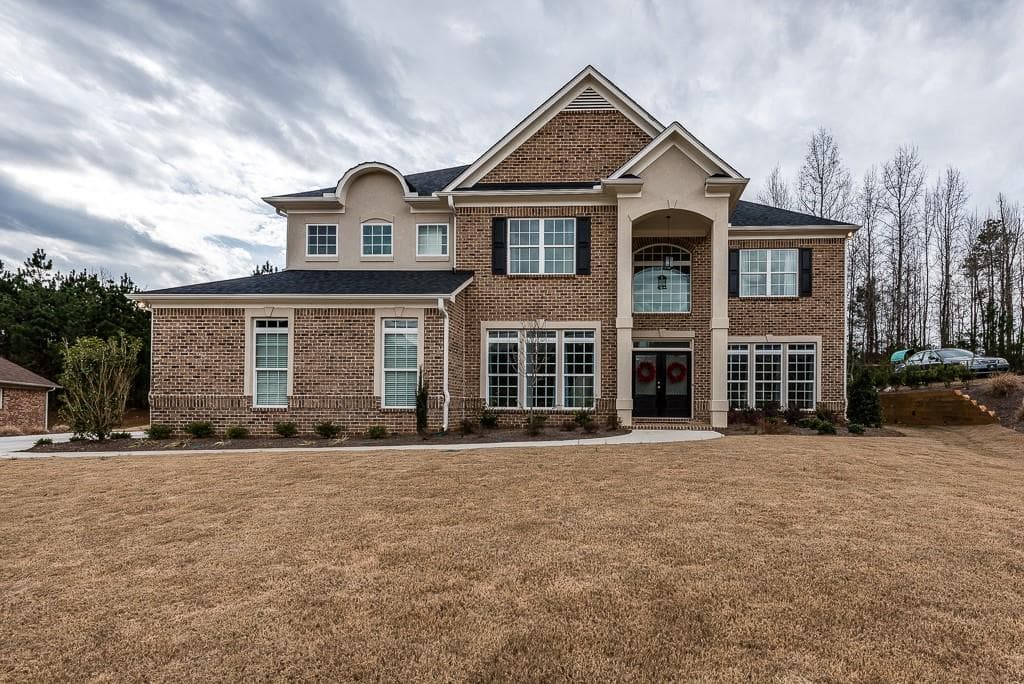 5 bedroom, 5 bathroom, 3,912 sq ft single family residence sold at 320 Freeman Terrace, Atlanta, GA 30331