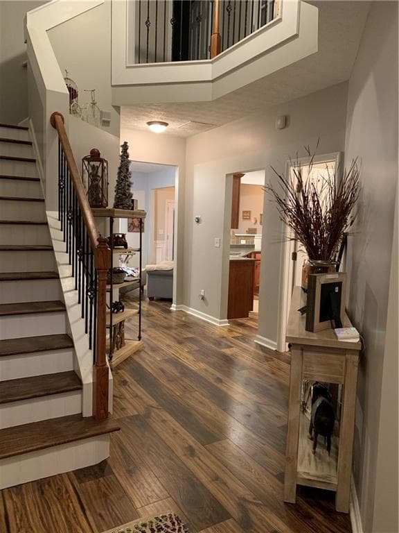 3 bedroom, 3 bathroom, 1,905 sq ft single family residence sold at 727 Mountain Laurel Drive, Canton, GA 30114