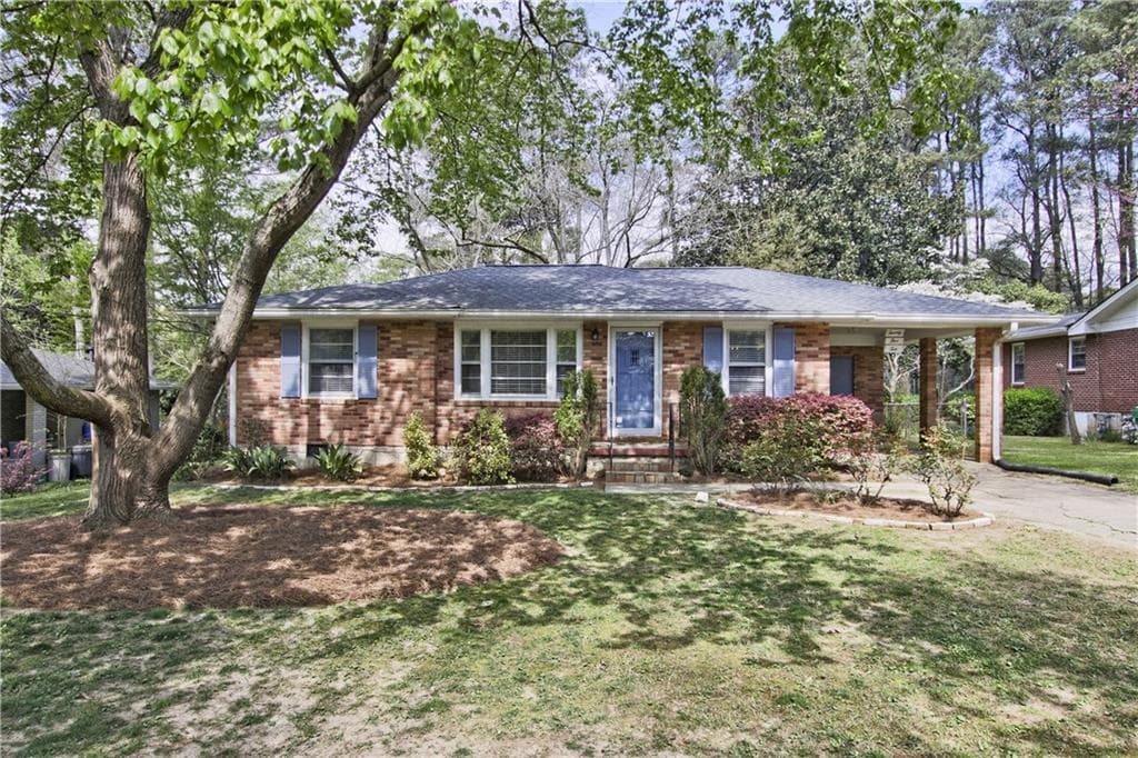 3 bedroom, 1 bathroom, 1,049 sq ft single family residence sold at 2510 Woodridge Drive, Decatur, GA 30033