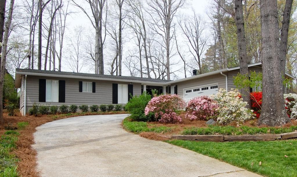 5320 Waterford Drive, Dunwoody, GA 30338 — most recent listing photo