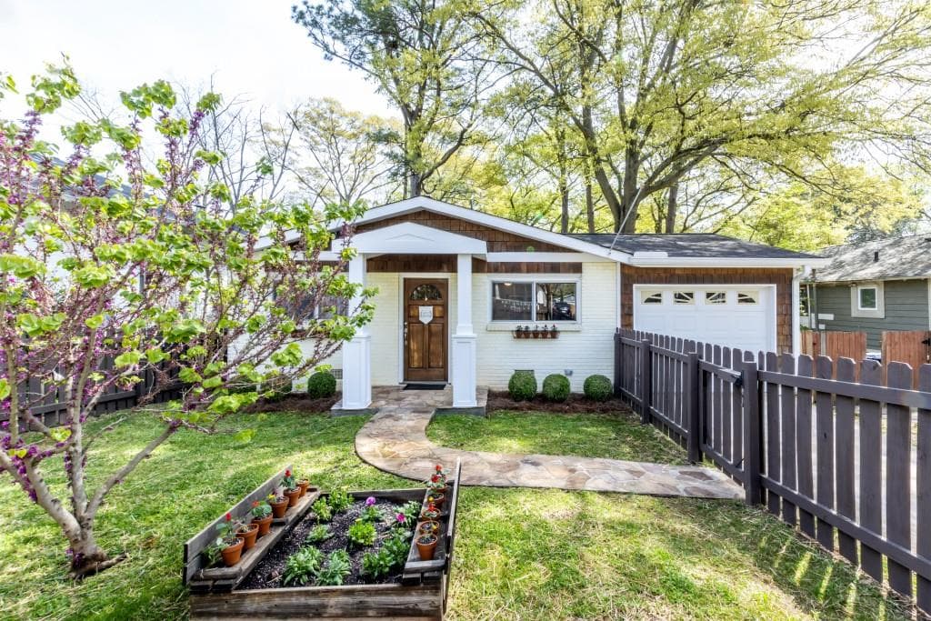 3 bedroom, 2 bathroom, 1,056 sq ft single family residence sold at 98 Clifton Street, Atlanta, GA 30317