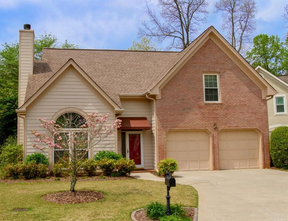 3 bedroom, 3 bathroom, 2,067 sq ft single family residence sold at 3150 PARK CHASE, Alpharetta, GA 30022