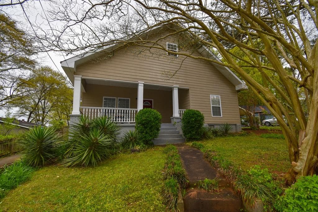4 bedroom, 2 bathroom, 1,870 sq ft single family residence sold at 1610 Paxon Street, Atlanta, GA 30317