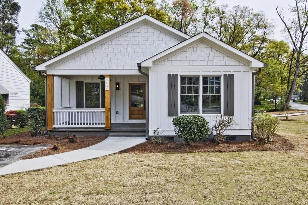 3 bedroom, 2 bathroom, 1,340 sq ft single family residence sold at 117 ROCKYFORD Road, Atlanta, GA 30317
