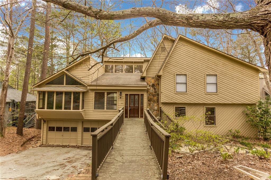 4201 Loch Highland Parkway, Roswell, GA 30075 — most recent listing photo