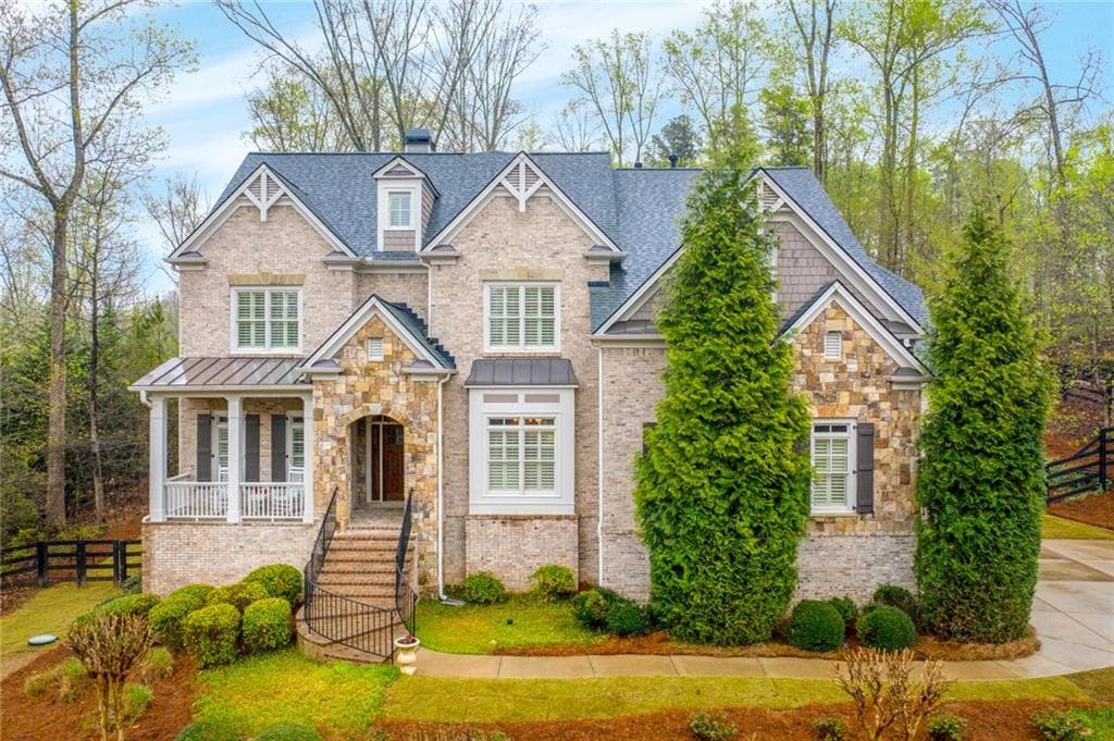 5 bedroom, 5 bathroom, 4,434 sq ft single family residence sold at 1545 Hamiota Ridge, Alpharetta, GA 30004