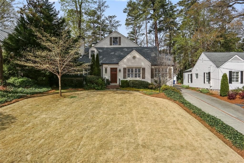 4 bedroom, 3 bathroom, 3,304 sq ft single family residence sold at 4000 N Stratford Road, Atlanta, GA 30342