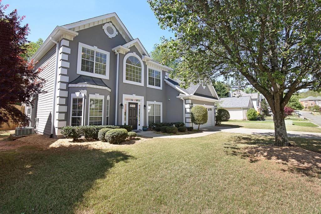 1560 ELGAEN PLACE Drive, Roswell, GA 30075 — most recent listing photo