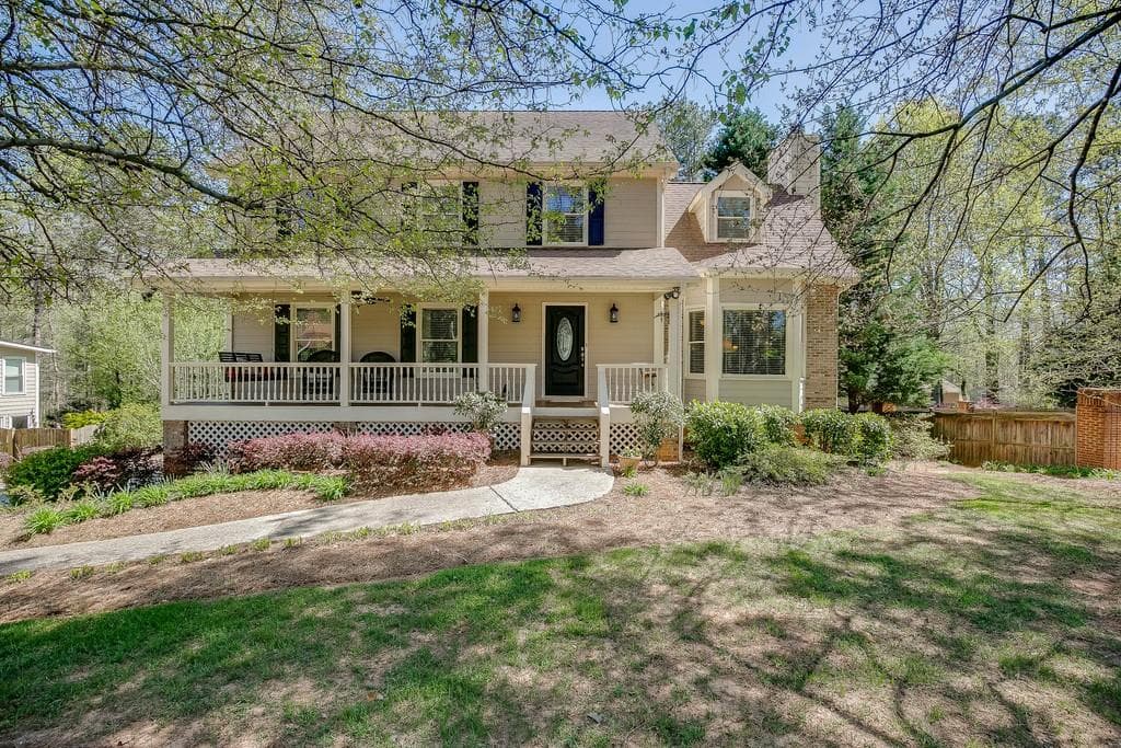 4 bedroom, 3 bathroom single family residence sold at 2943 Brookshire Way, Duluth, GA 30096