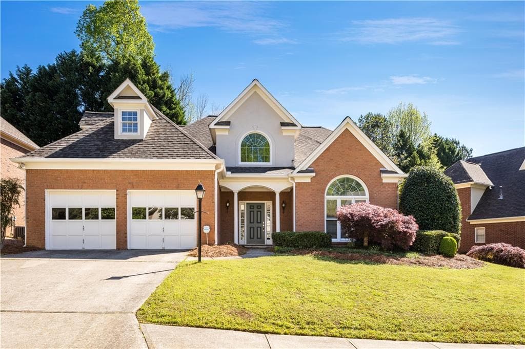 4654 Glenshire Place, Dunwoody, GA 30338 — most recent listing photo