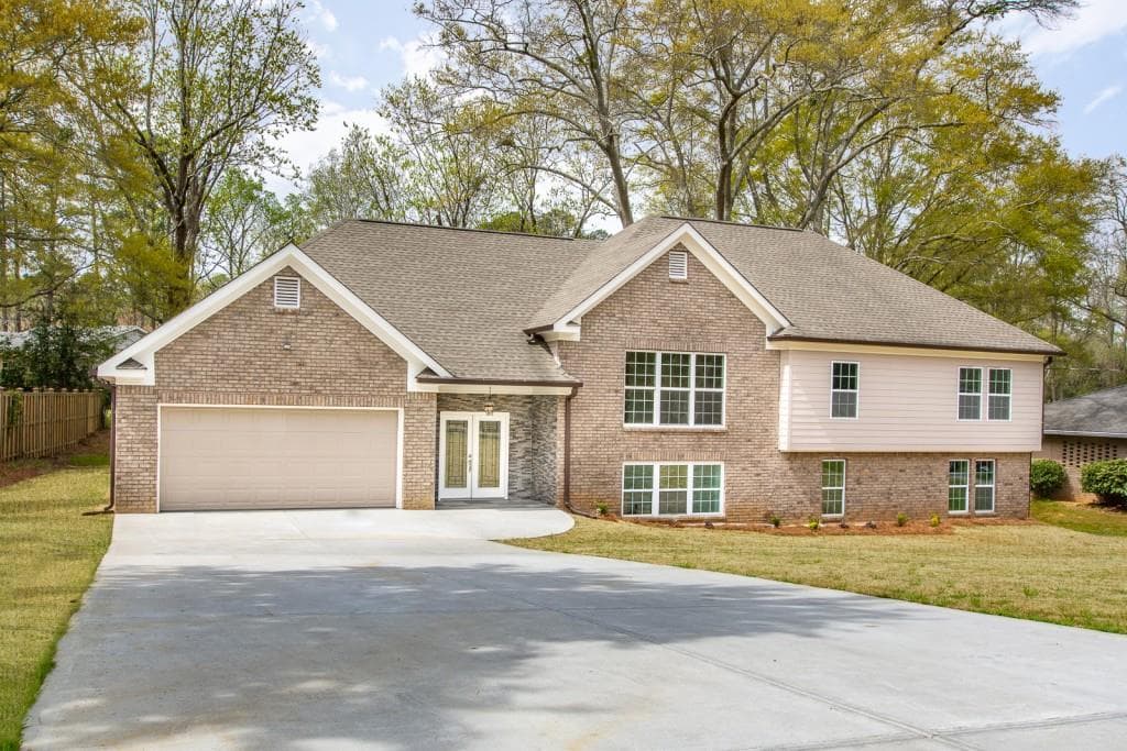 5 bedroom, 5 bathroom, 4,262 sq ft single family residence sold at 2580 Whiteleigh Drive, Atlanta, GA 30345