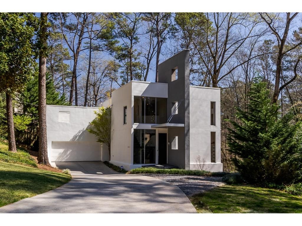 4 bedroom, 4 bathroom, 4,542 sq ft single family residence sold at 3911 Land O Lakes Drive, Atlanta, GA 30342