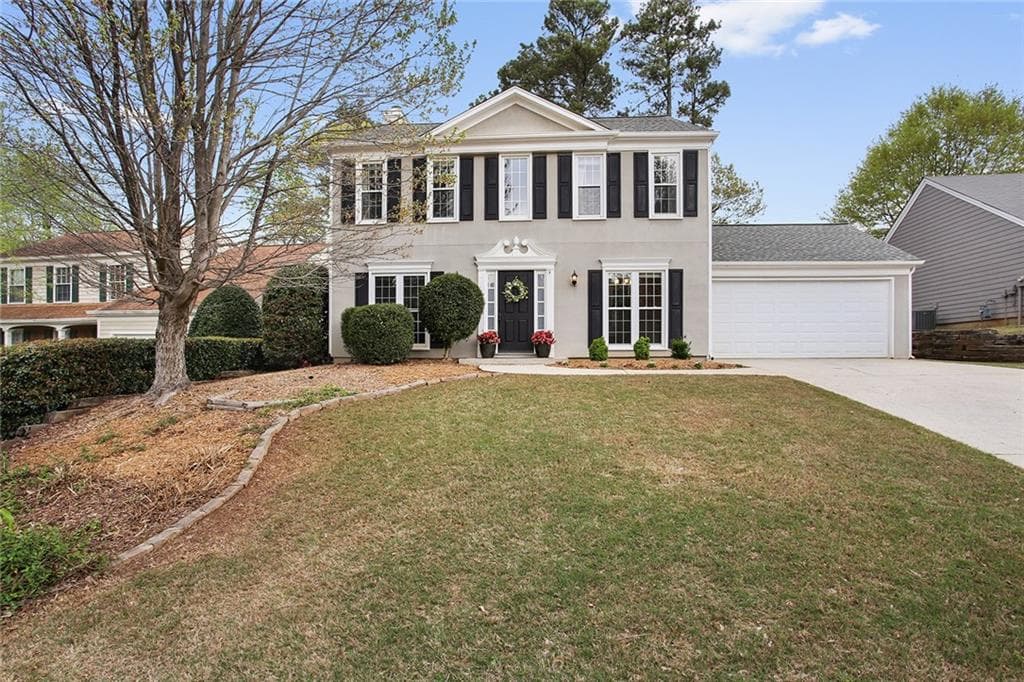 3 bedroom, 3 bathroom, 2,000 sq ft single family residence sold at 175 Thatching Lane, Alpharetta, GA 30022
