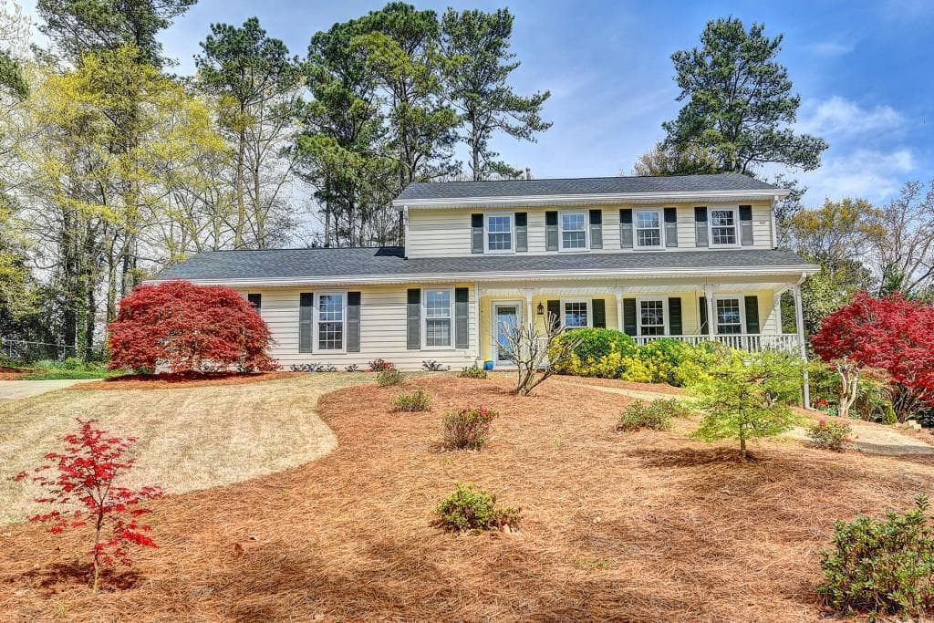 550 Woodline Court, Roswell, GA 30076 — most recent listing photo