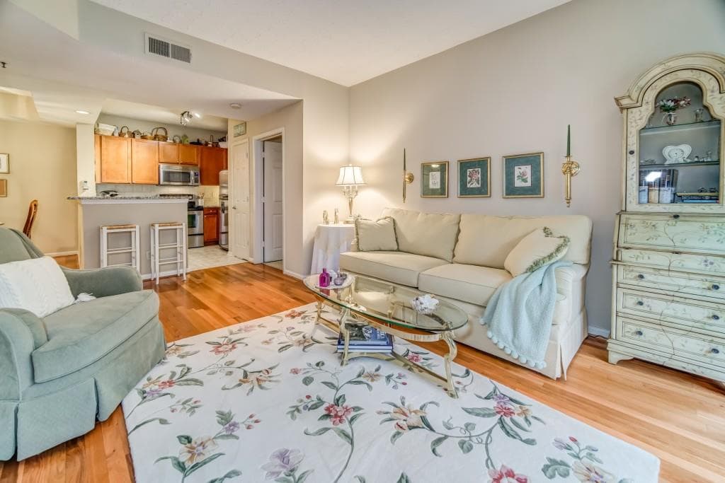 1250 Parkwood Circle 1112, Atlanta, GA 30339 — most recent listing photo
