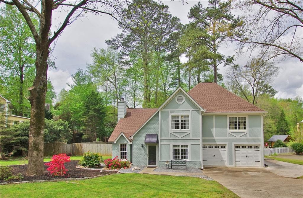 4 bedroom, 3 bathroom, 2,293 sq ft single family residence sold at 4891 Willow Creek Drive, Marietta, GA 30066