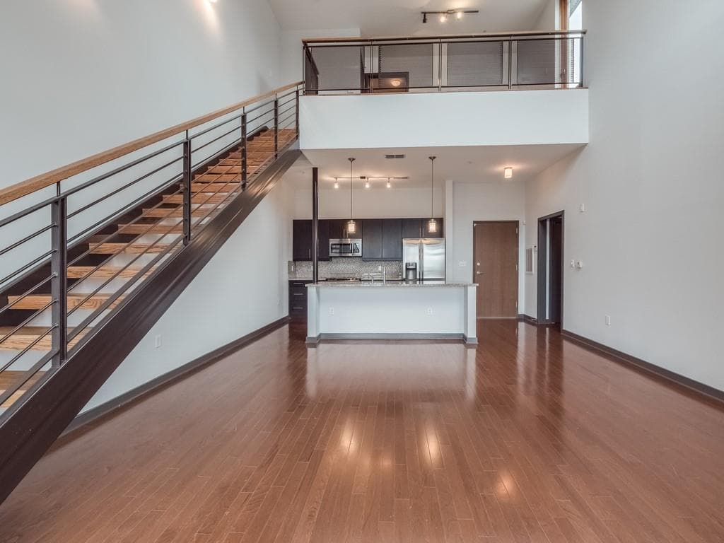 2 bedroom, 2 bathroom, 1,139 sq ft condominium sold at 333 Nelson Street 435, Atlanta, GA 30313