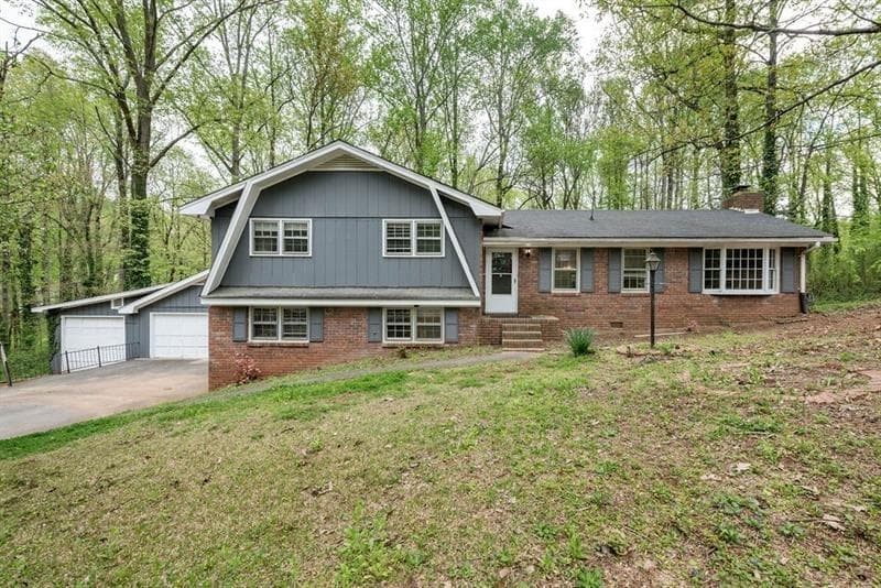 3 bedroom, 2 bathroom, 1,741 sq ft single family residence sold at 5672 Hillcrest Drive, Acworth, GA 30102