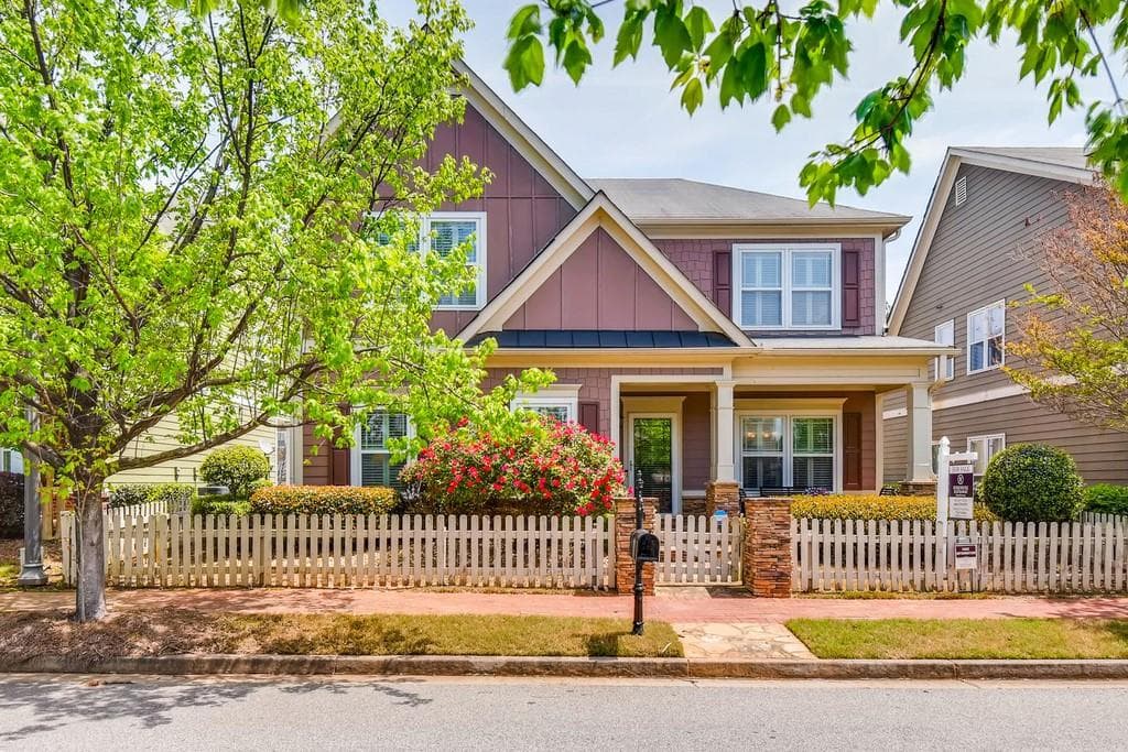 4 bedroom, 3 bathroom, 3,252 sq ft single family residence sold at 3668 HOWARD Drive, Atlanta, GA 30337