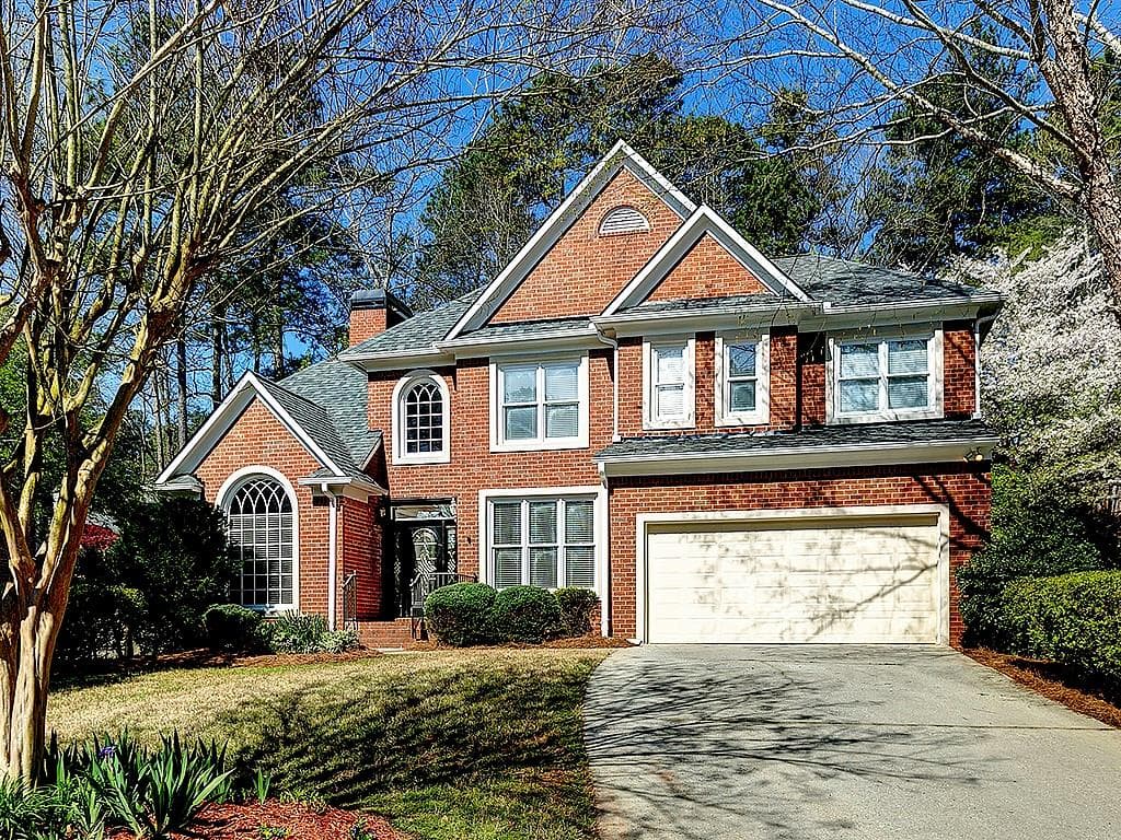 4 bedroom, 3 bathroom, 2,822 sq ft single family residence sold at 5006 Highland Oaks Court, Smyrna, GA 30126
