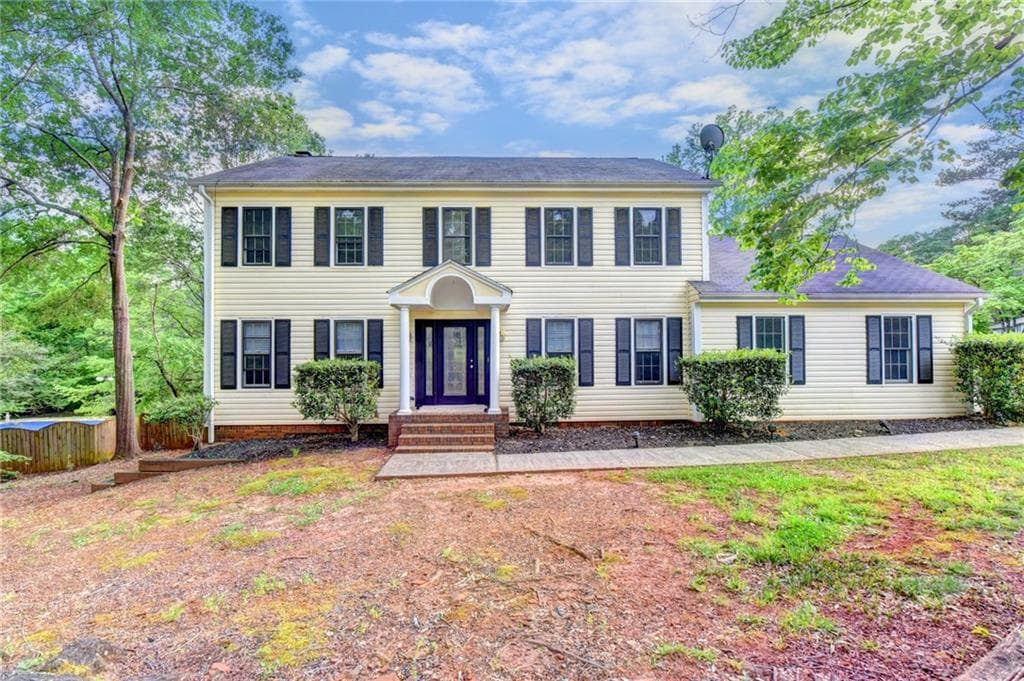 945 E Riverbend Drive, Lilburn, GA 30047 — most recent listing photo