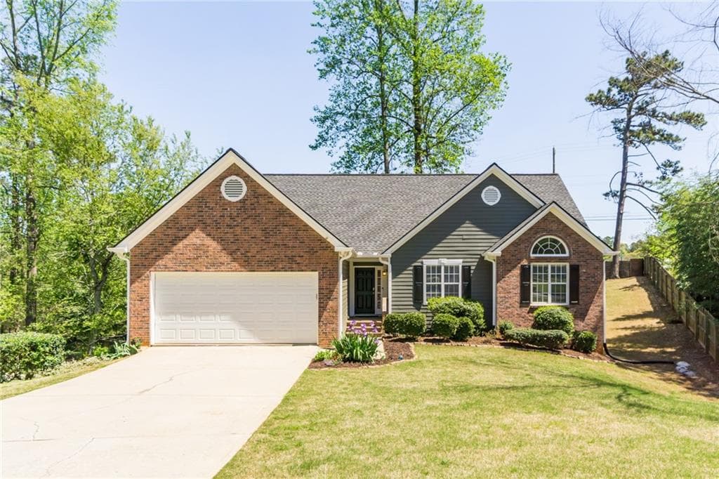 4 bedroom, 3 bathroom, 2,945 sq ft single family residence sold at 3470 English Oaks Drive, Kennesaw, GA 30144