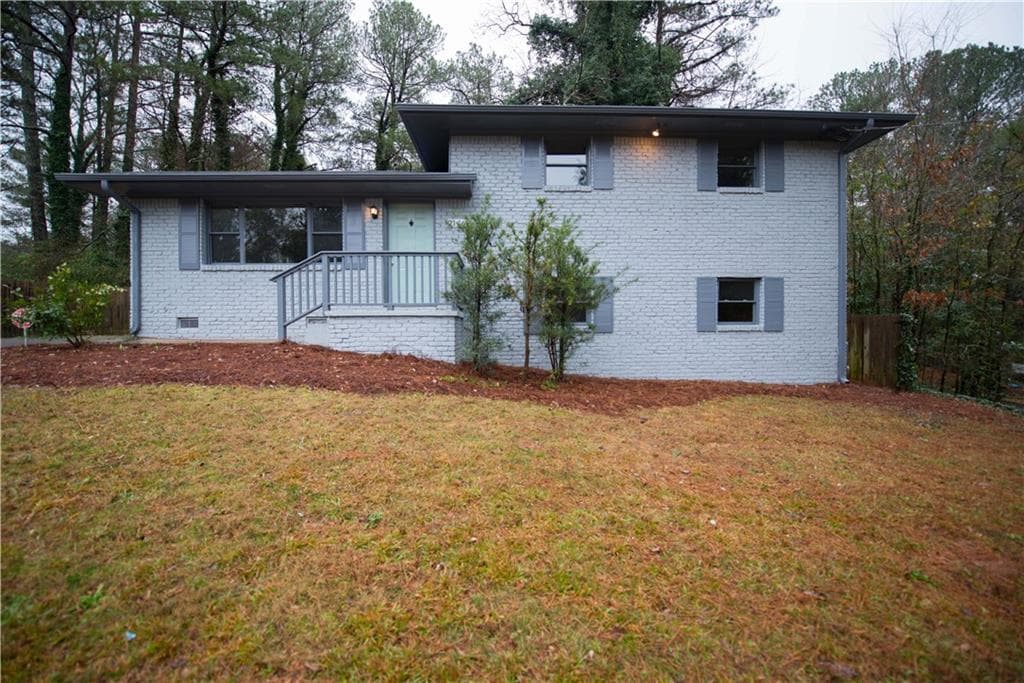 5 bedroom, 2 bathroom, 1,800 sq ft single family residence sold at 2146 Kilarney Road, Decatur, GA 30032