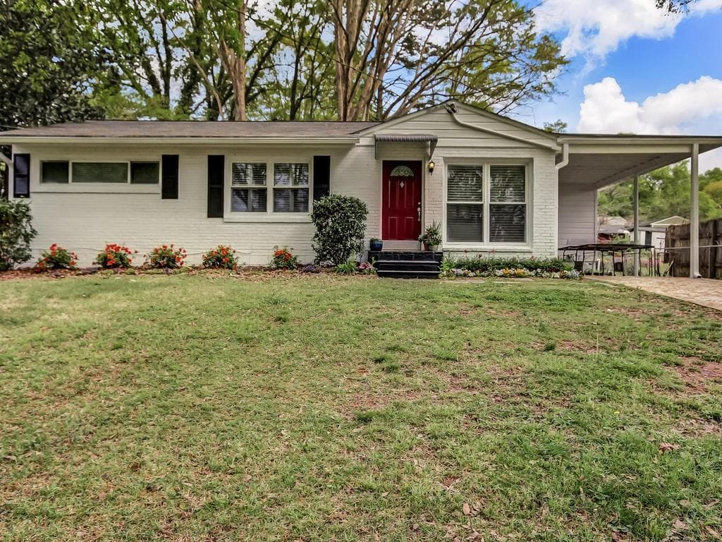 3032 Lindon Lane, Decatur, GA 30033 — most recent listing photo