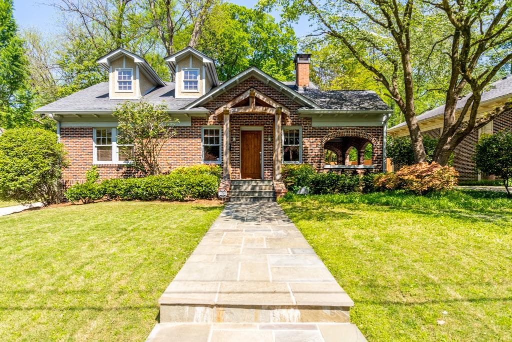 3 bedroom, 2 bathroom, 2,374 sq ft single family residence sold at 39 Alden Avenue, Atlanta, GA 30309
