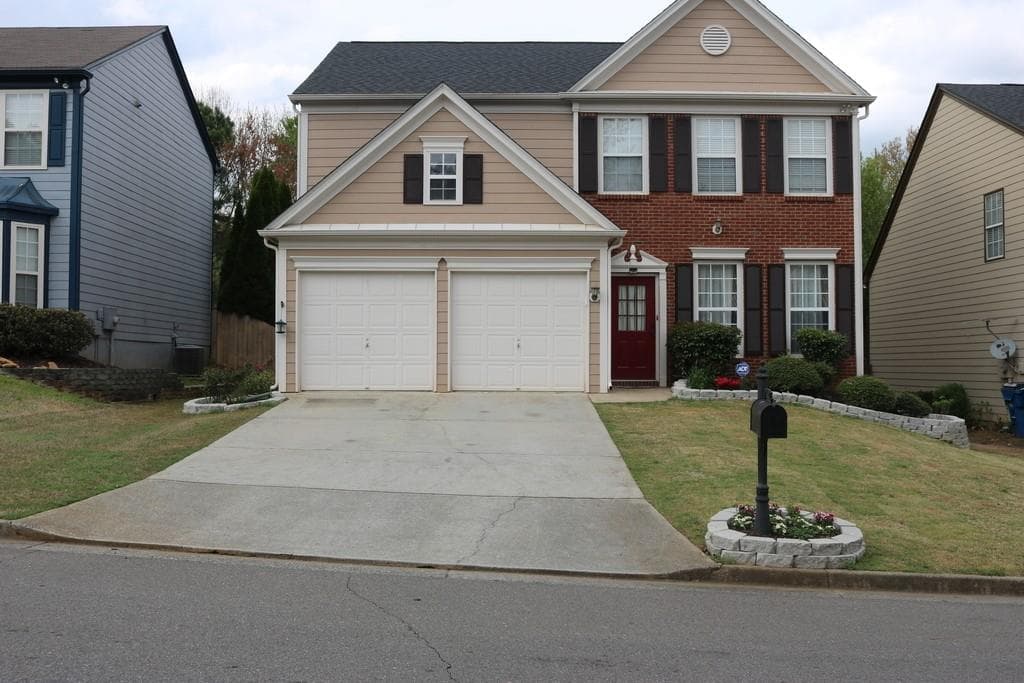 3 bedroom, 3 bathroom, 2,088 sq ft single family residence sold at 180 LEMBETH Court, Alpharetta, GA 30004