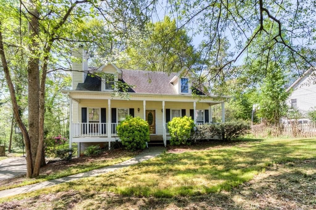 3 bedroom, 2 bathroom, 1,428 sq ft single family residence sold at 703 EVANS Street, Woodstock, GA 30188