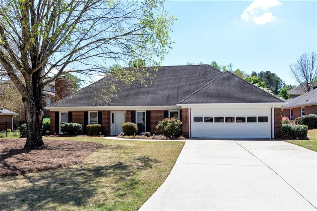 305 Stepping Stone Drive, Alpharetta, GA 30004 — most recent listing photo
