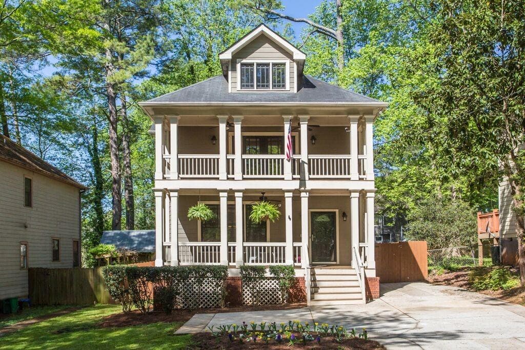 3 bedroom, 3 bathroom, 1,942 sq ft single family residence sold at 1551 Thomas Road, Decatur, GA 30032