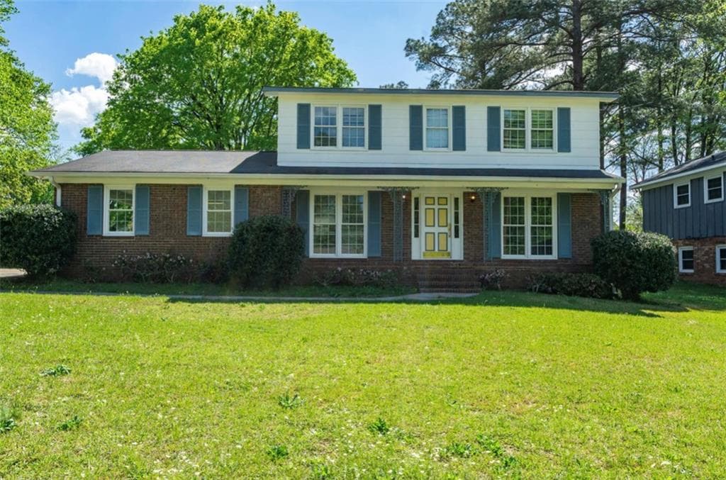 3 bedroom, 3 bathroom single family residence sold at 3134 Clairmont Ave, Macon, GA 31204