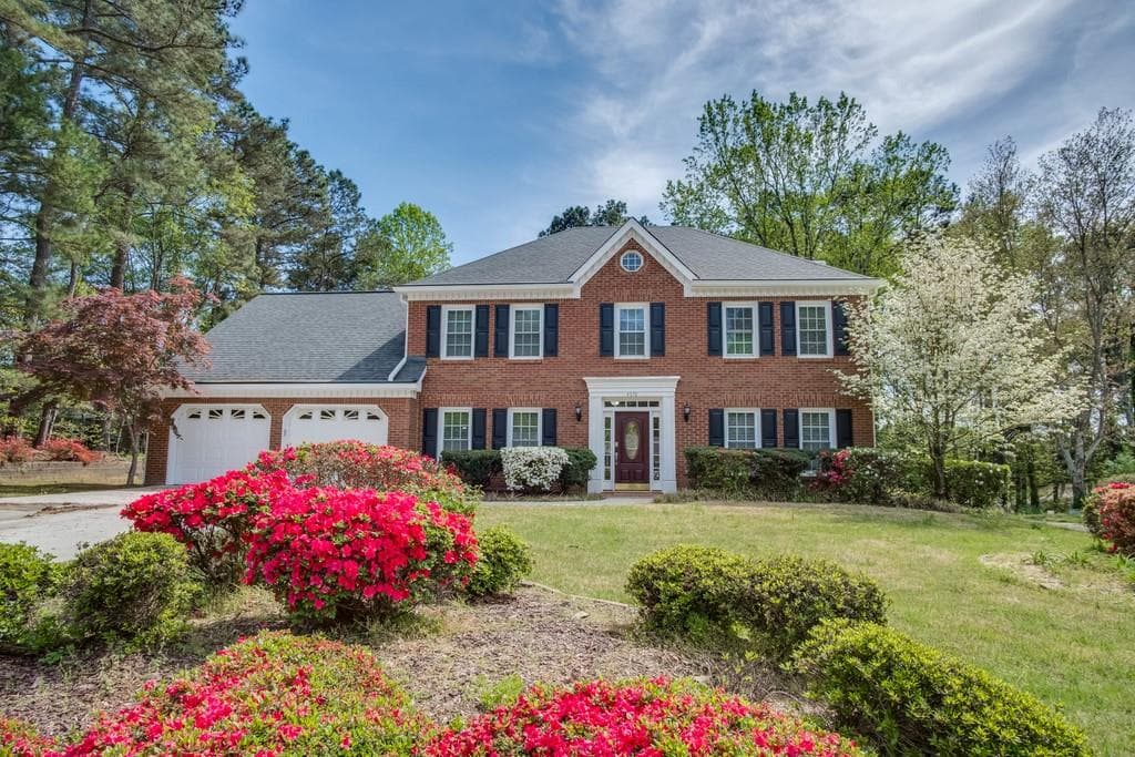 4570 Gilhams Road, Roswell, GA 30075 — most recent listing photo