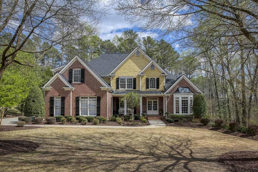 6 bedroom, 5 bathroom, 6,465 sq ft single family residence sold at 880 Colonial Lane, Milton, GA 30004