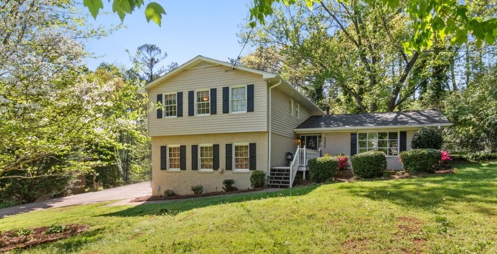 2237 Courts Drive, Marietta, GA 30062 — most recent listing photo
