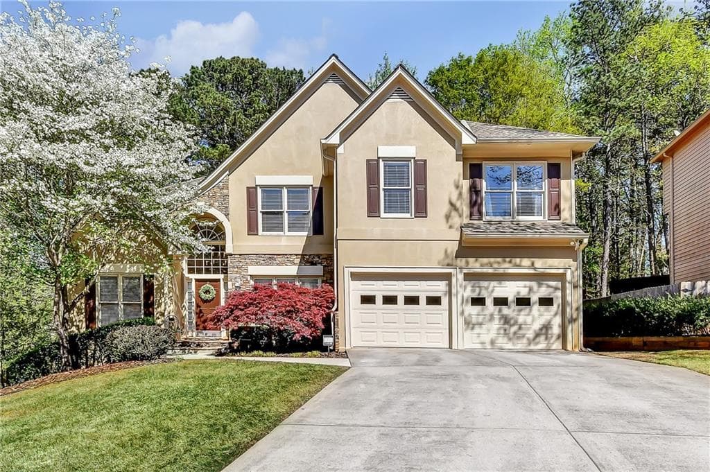 4 bedroom, 3 bathroom, 2,878 sq ft single family residence sold at 11615 Vista Forest Drive, Alpharetta, GA 30005