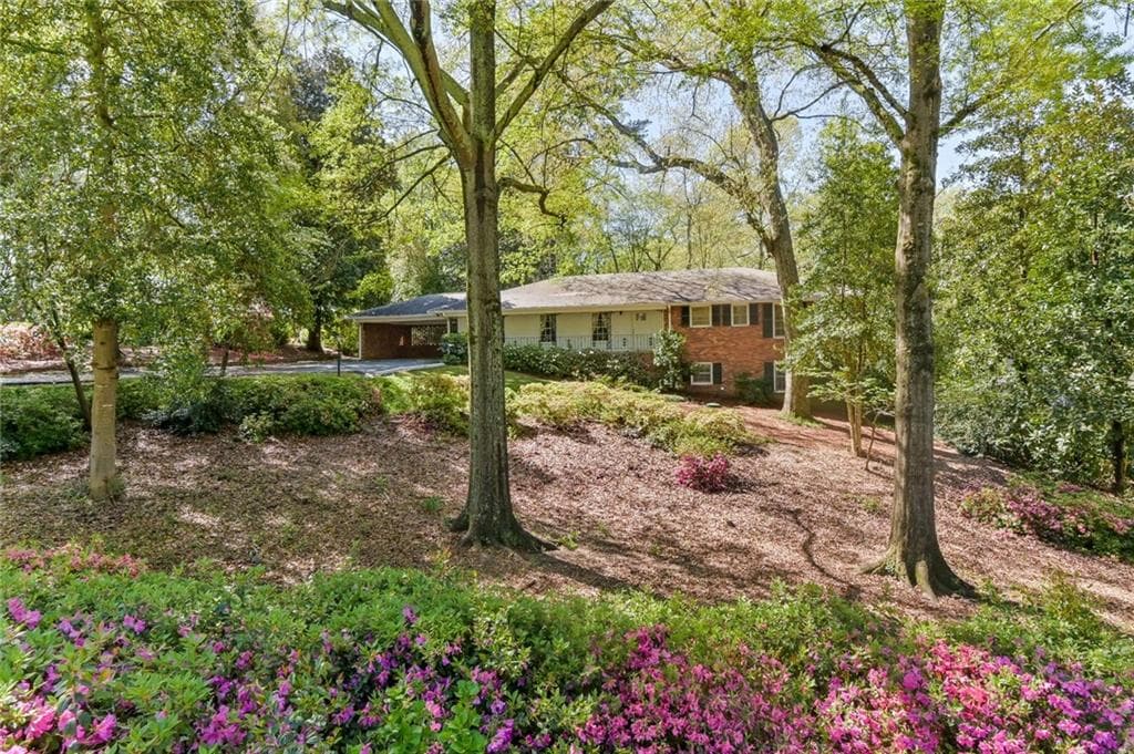 1105 Kingston Drive, Sandy Springs, GA 30342 — most recent listing photo