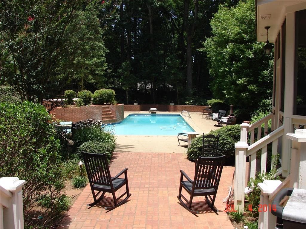 460 Saddlebrook Drive, Roswell, GA 30075 — most recent listing photo