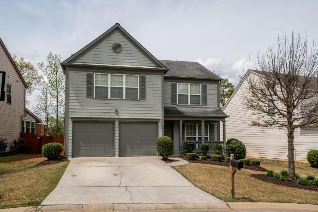 3 bedroom, 3 bathroom, 1,771 sq ft single family residence sold at 811 Plaintain Drive, Woodstock, GA 30188